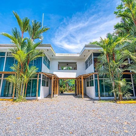 Caripro Apartments Puerto Viejo de Talamanca Exterior photo